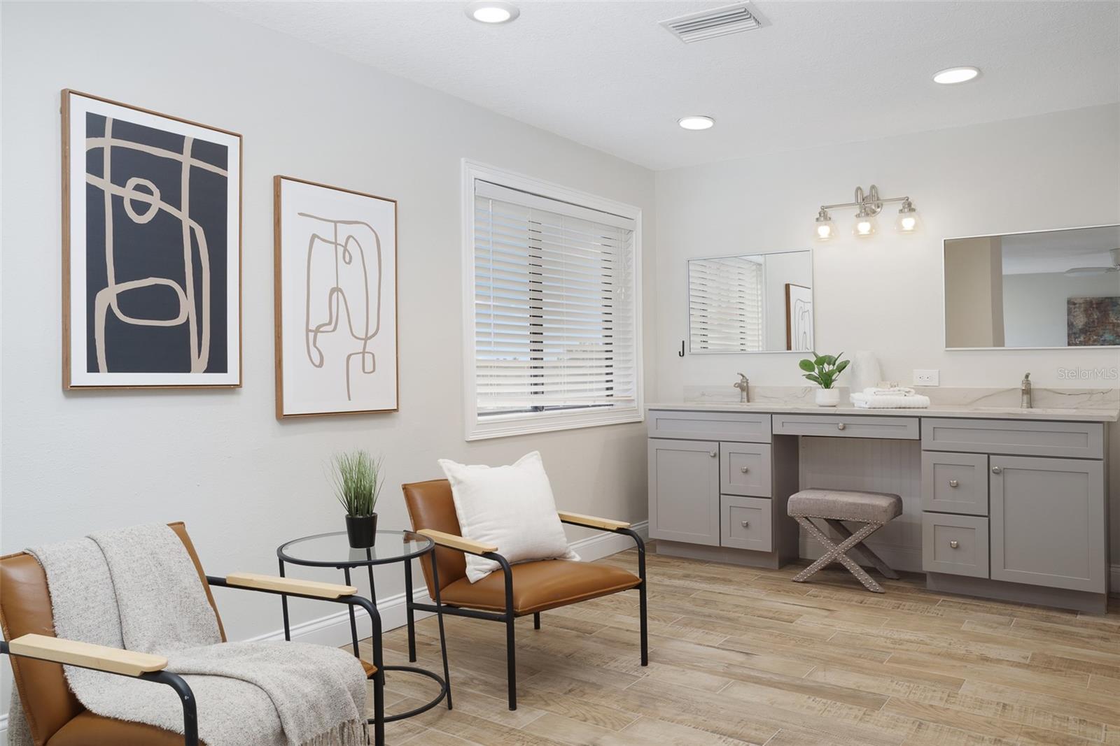 Image 18 of 40 For 557 Pinellas Bayway S 313