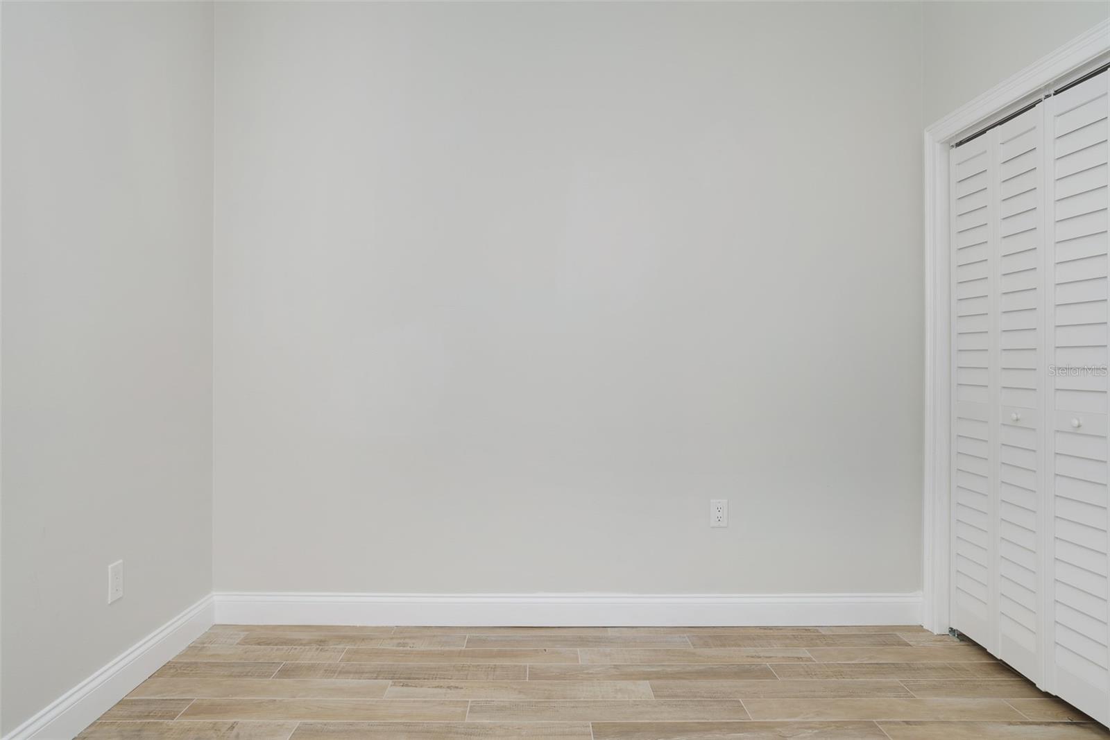 Image 28 of 40 For 557 Pinellas Bayway S 313