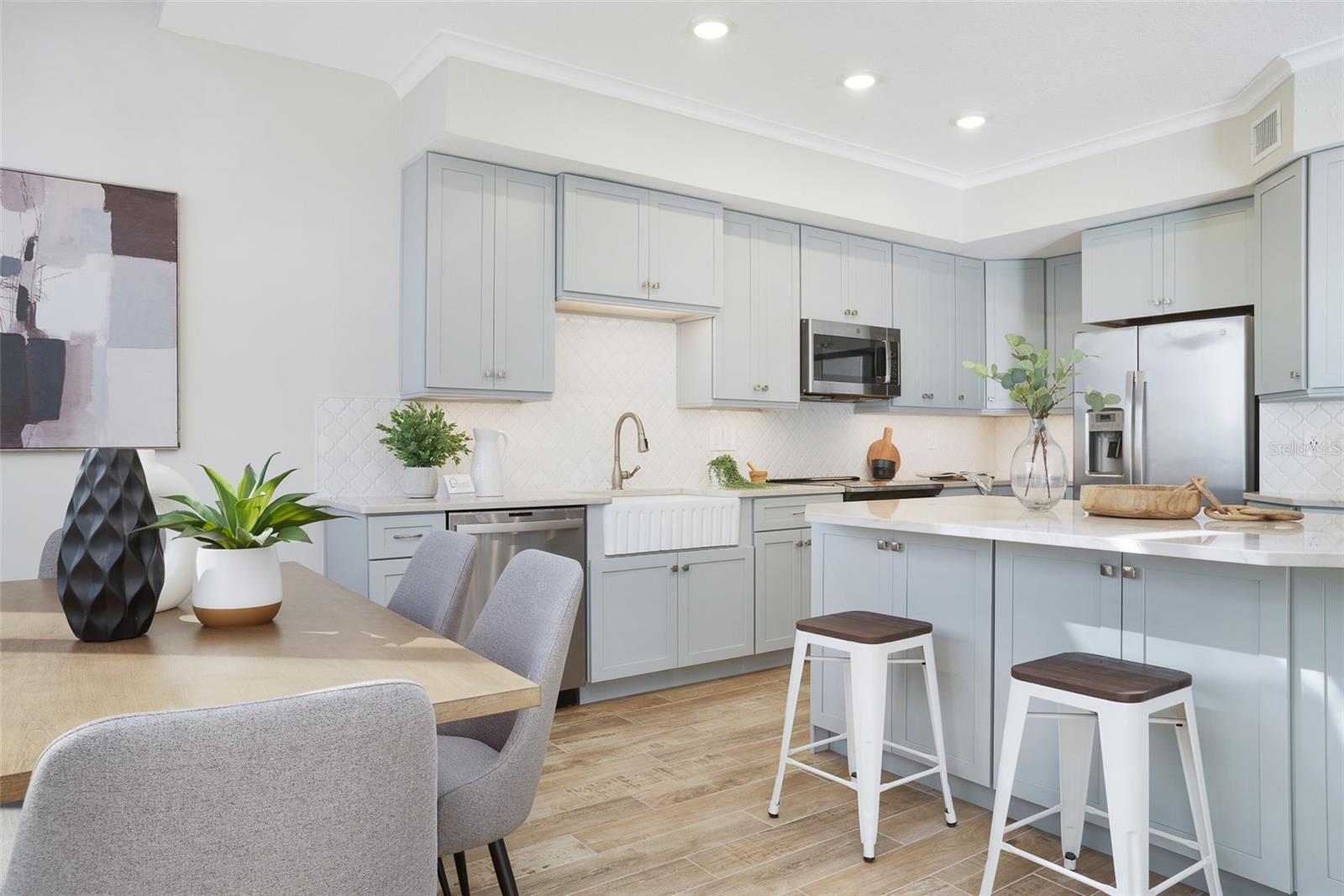 Image 9 of 40 For 557 Pinellas Bayway S 313