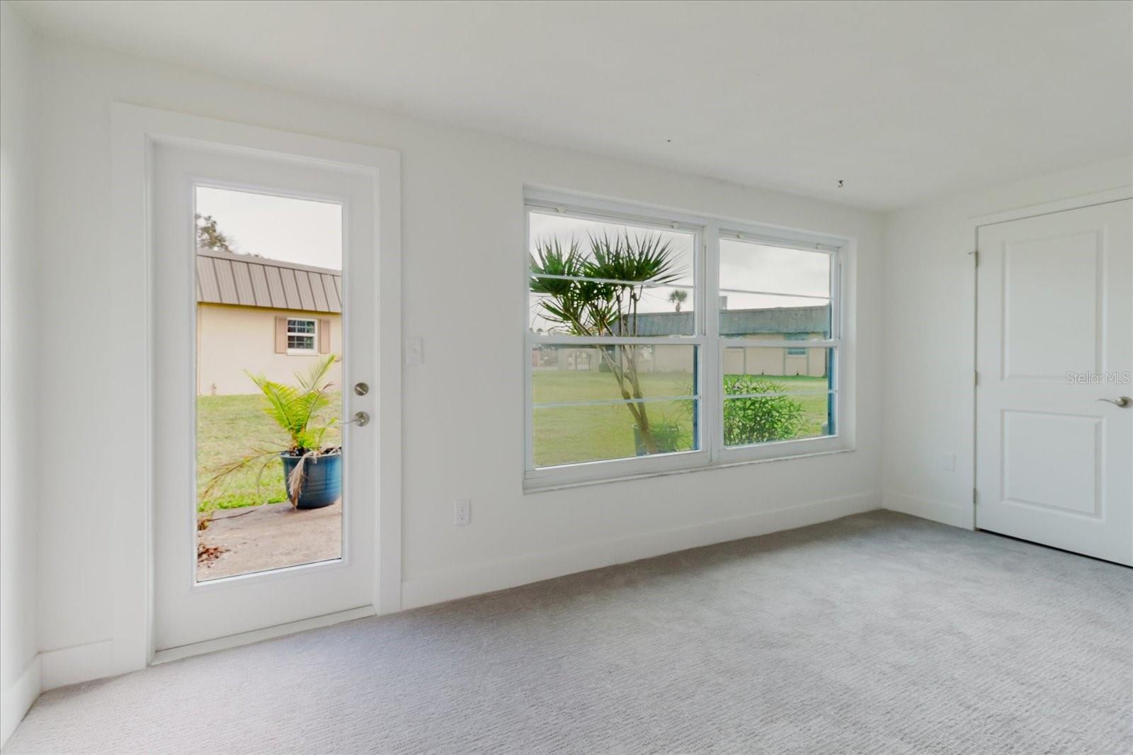 Image 11 of 32 For 4235 Stratford Drive Na