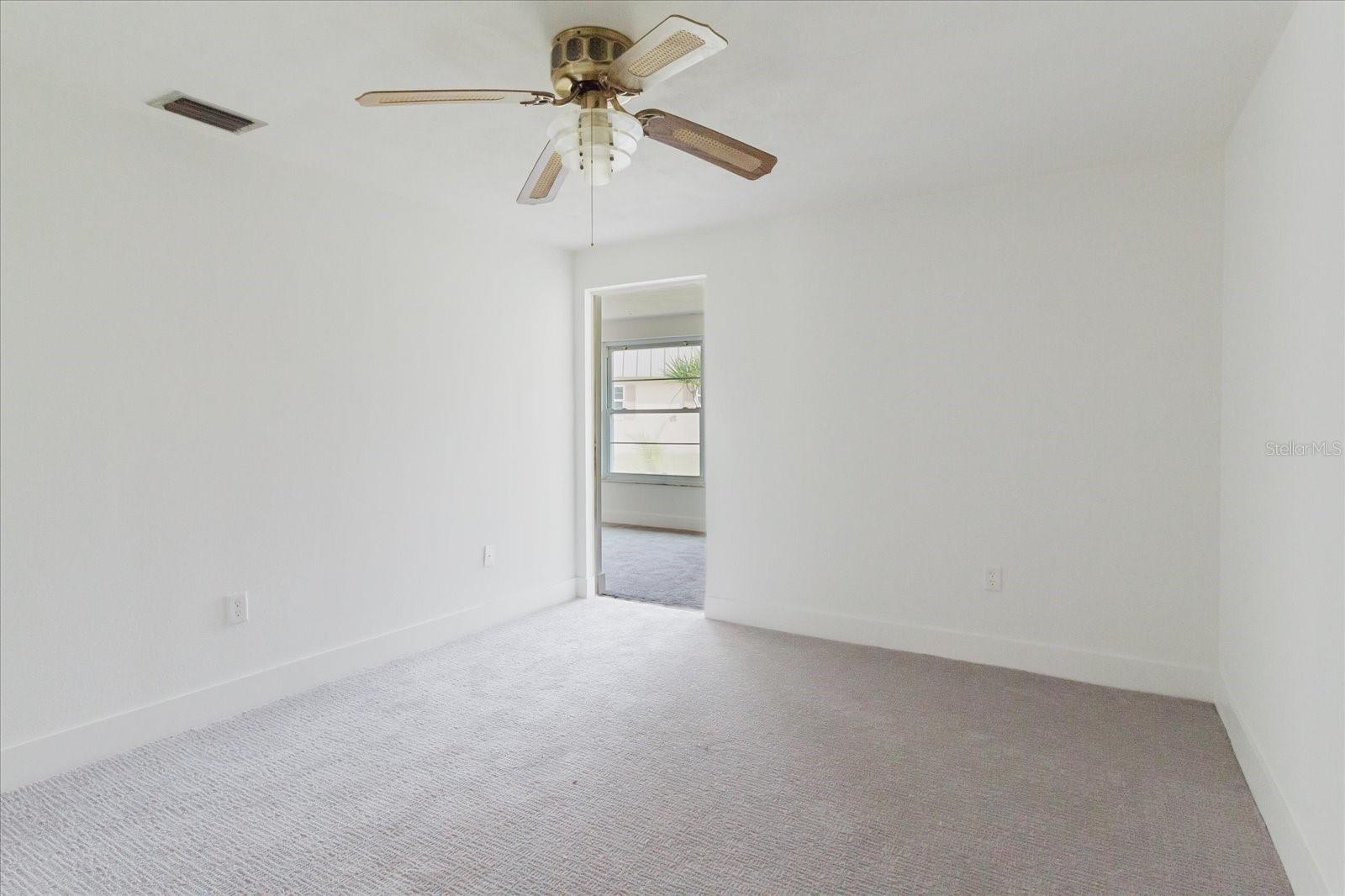 Image 15 of 32 For 4235 Stratford Drive Na