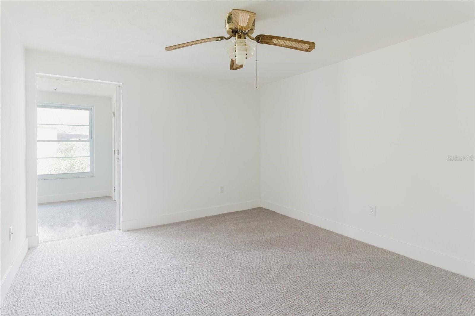 Image 16 of 32 For 4235 Stratford Drive Na