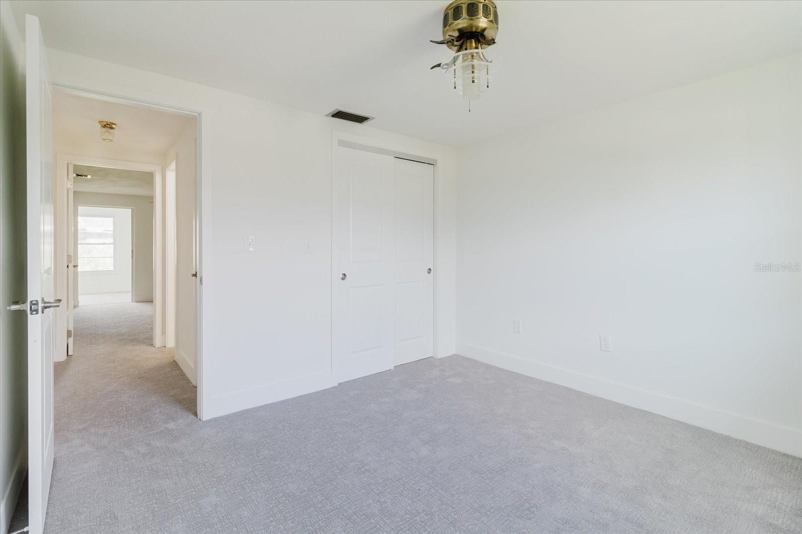 Image 19 of 32 For 4235 Stratford Drive Na