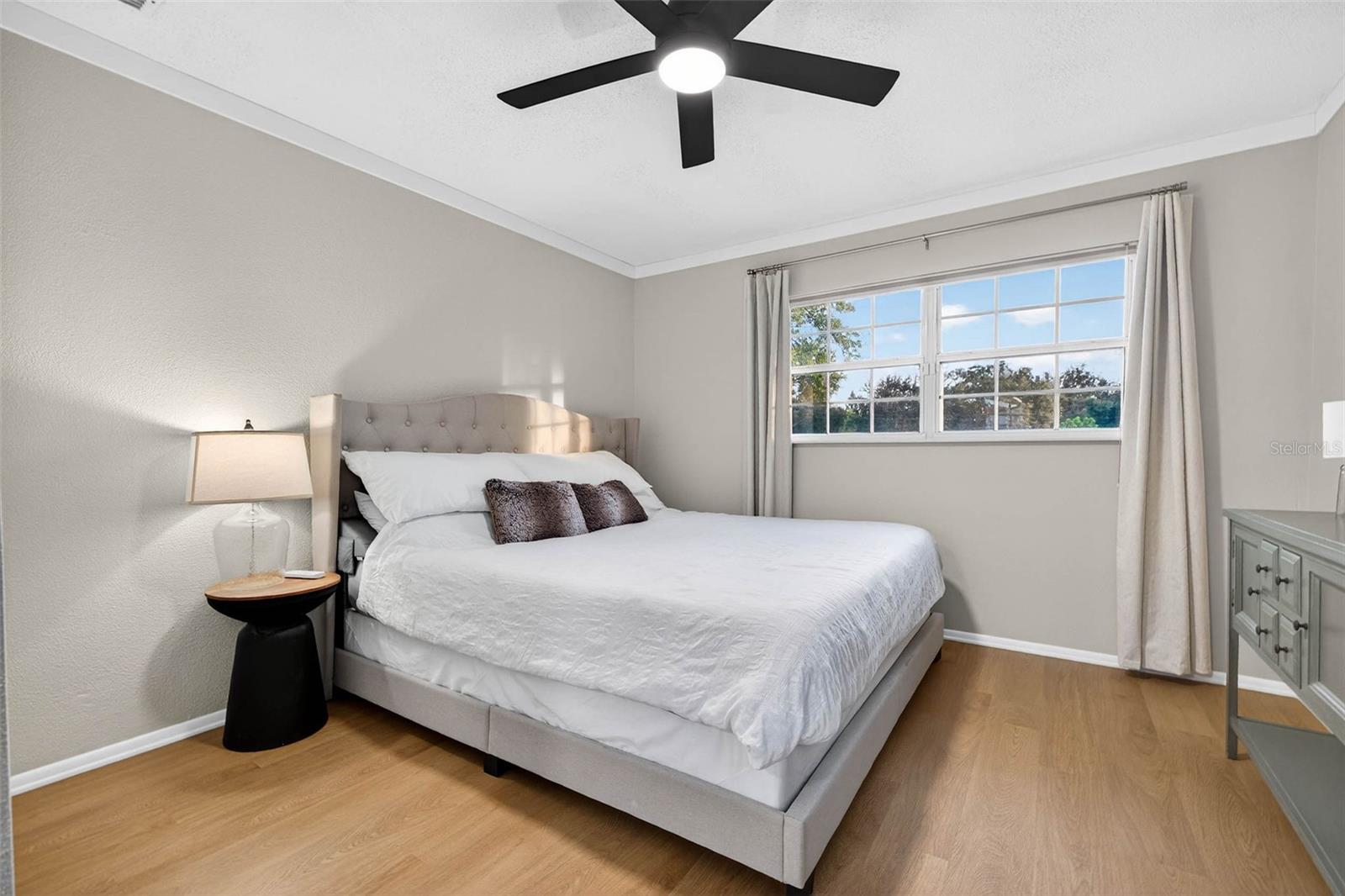 Image 19 of 39 For 1489 77th Avenue N