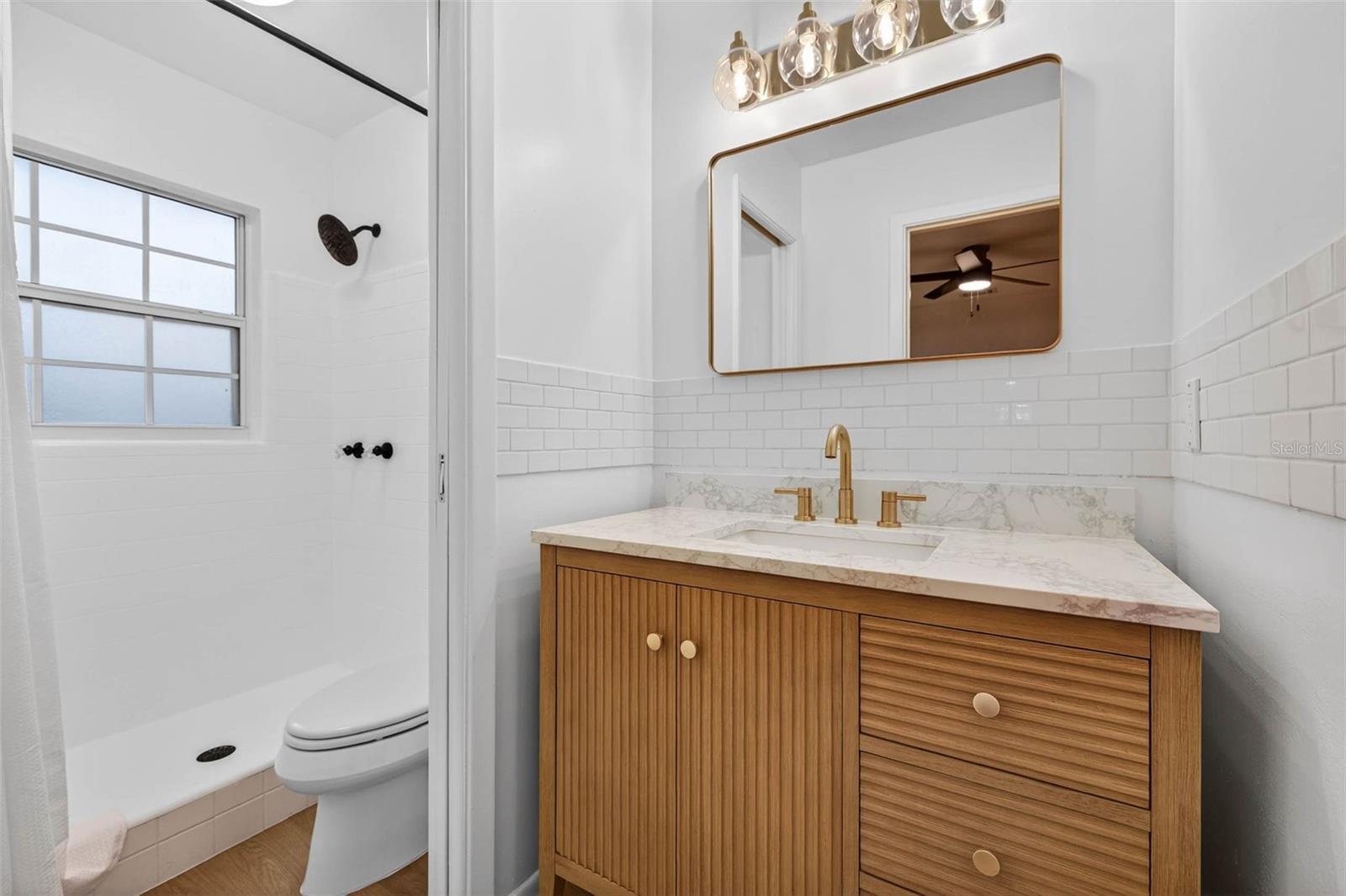 Image 22 of 39 For 1489 77th Avenue N