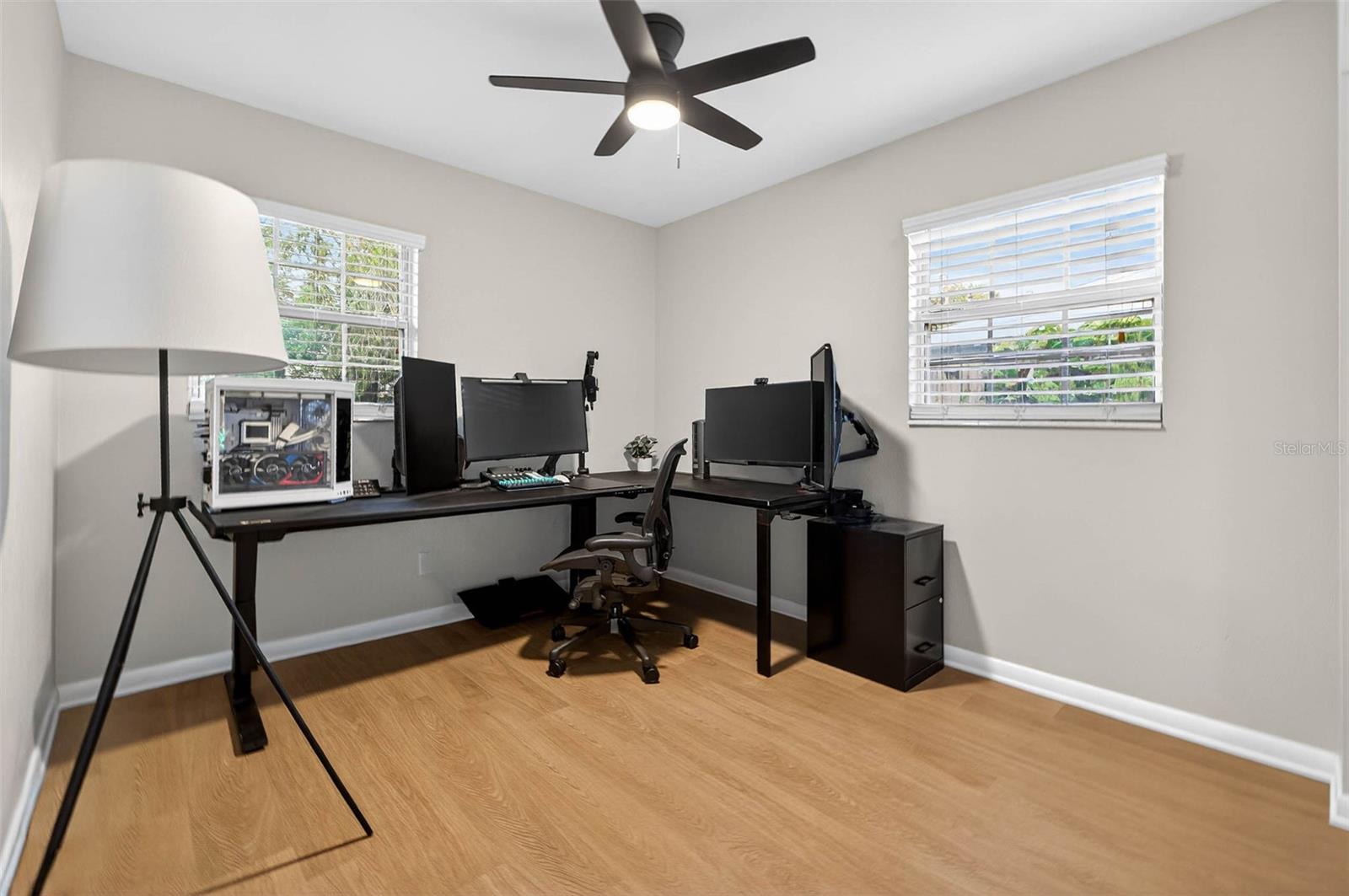 Image 25 of 39 For 1489 77th Avenue N