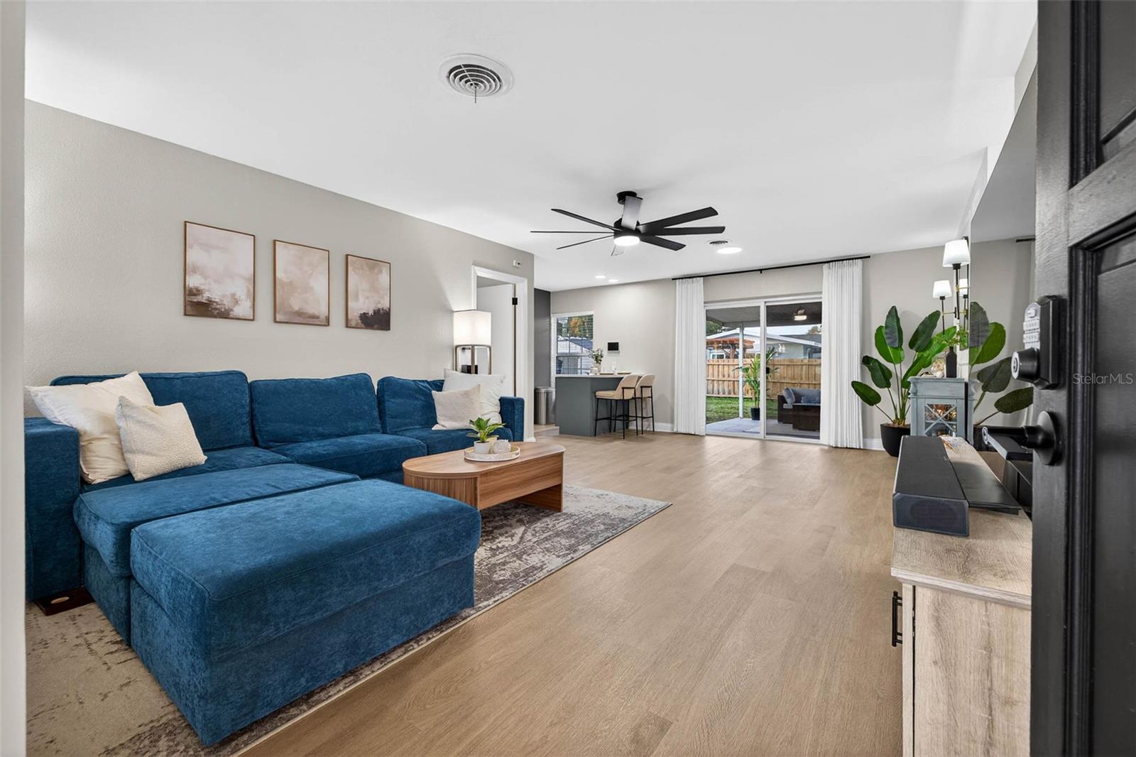 Image 6 of 39 For 1489 77th Avenue N