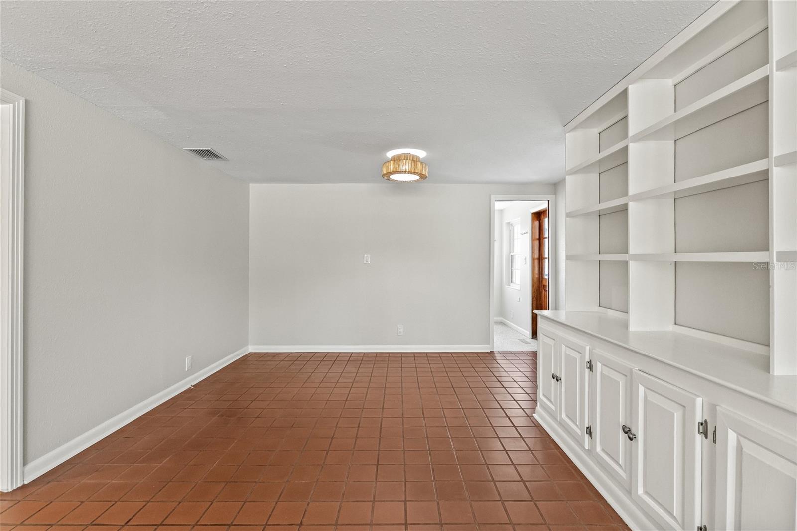 Image 14 of 46 For 1023 Ohio Avenue