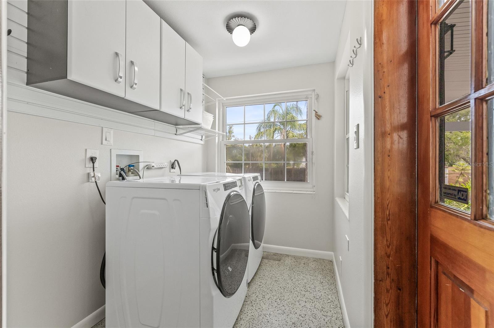 Image 28 of 46 For 1023 Ohio Avenue