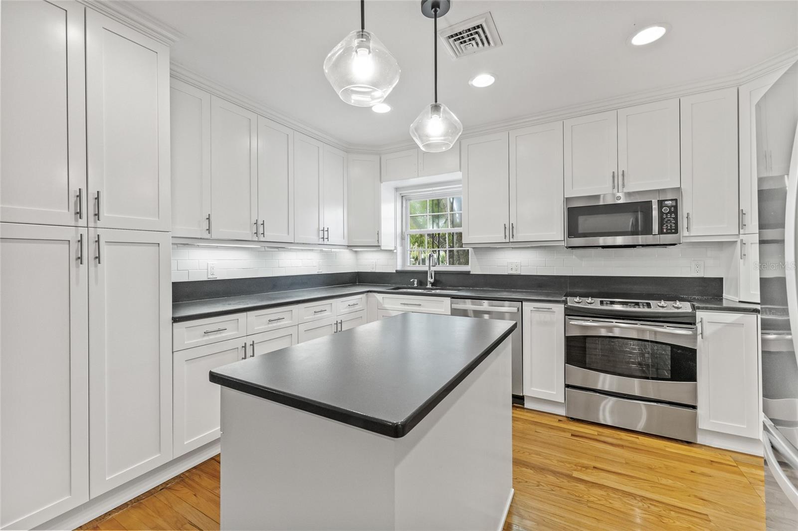 Image 46 of 46 For 1023 Ohio Avenue