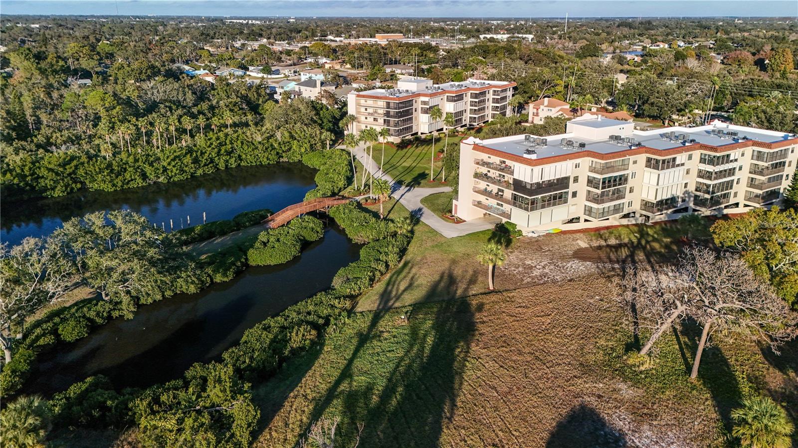 Image 22 of 54 For 504 Florida Avenue 221