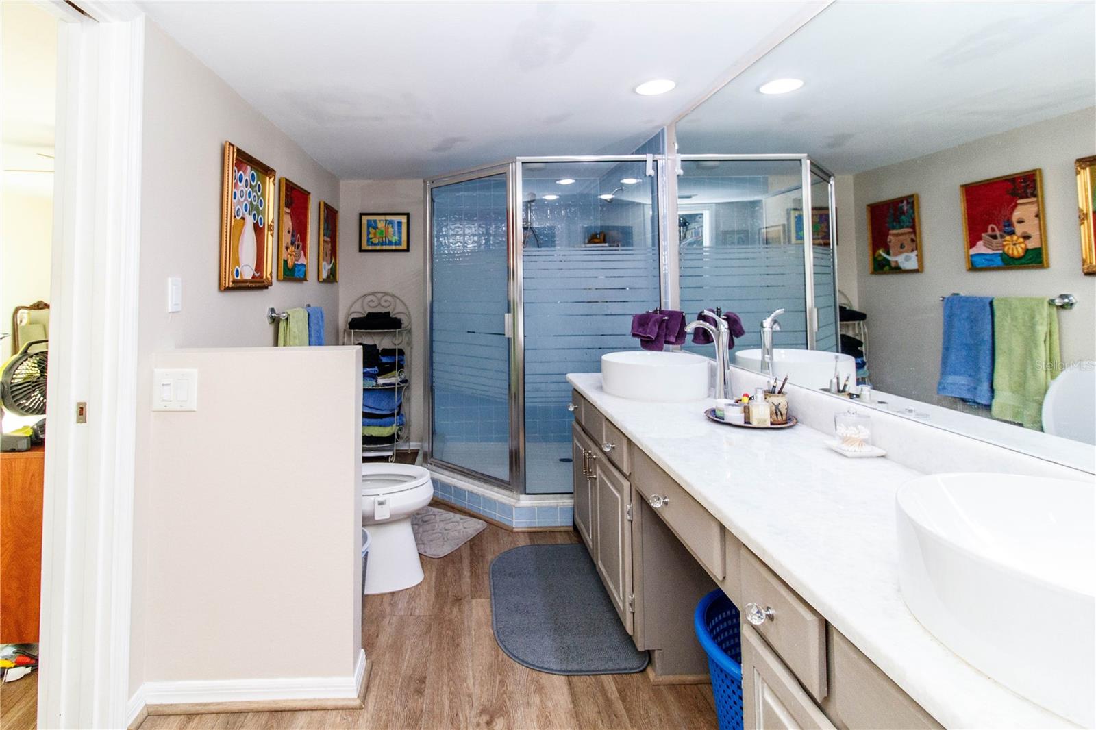 Image 42 of 54 For 504 Florida Avenue 221