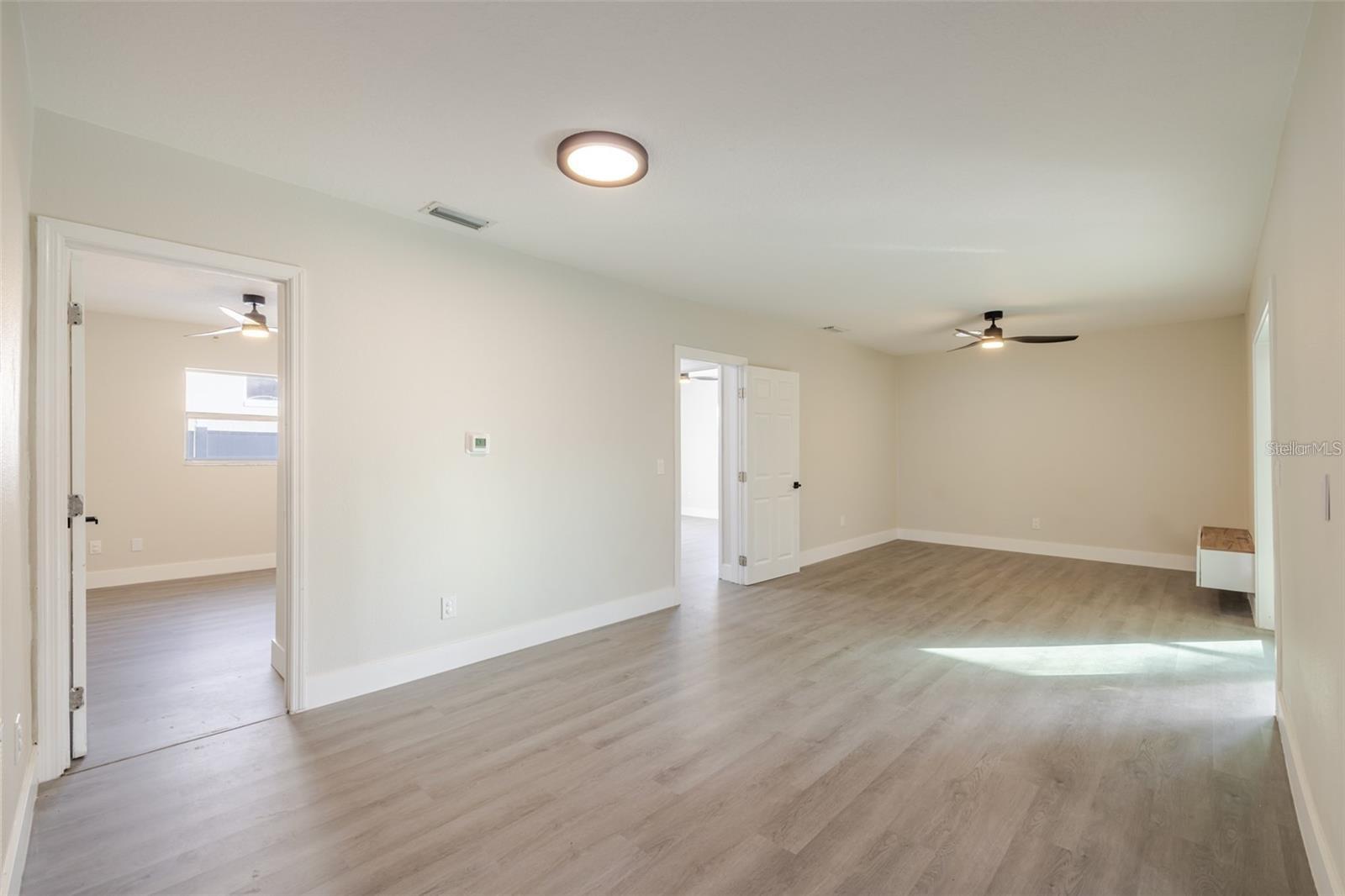 Image 13 of 37 For 10733 Drummond Road