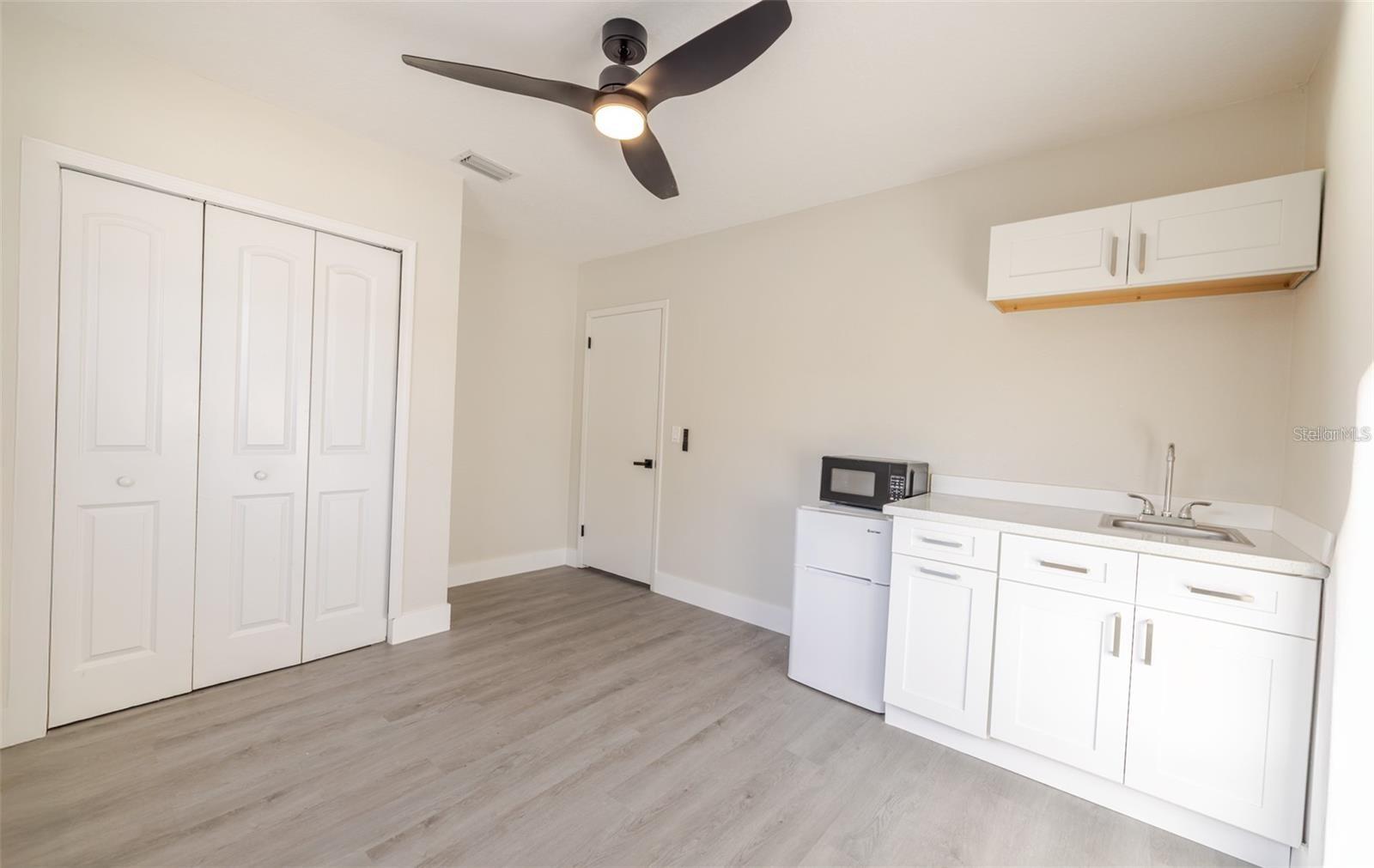 Image 21 of 37 For 10733 Drummond Road