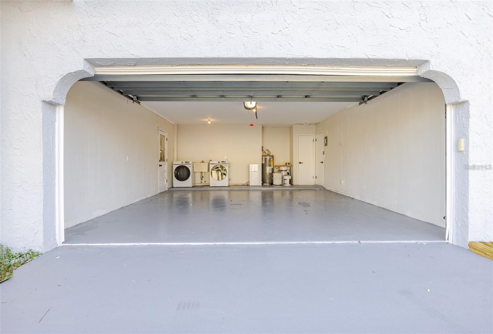 Image 33 of 37 For 10733 Drummond Road