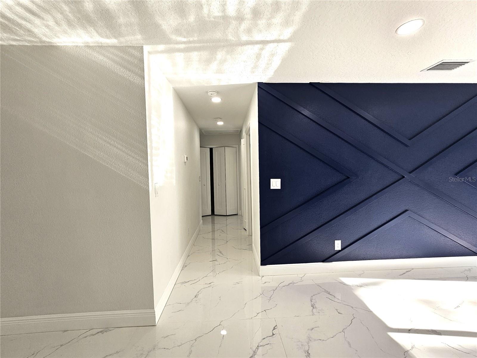 Image 15 of 39 For 21033 Market Street