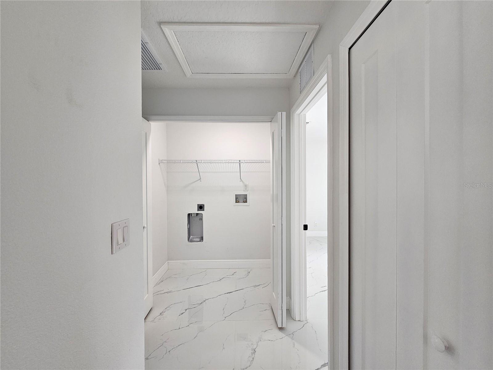 Image 16 of 39 For 21033 Market Street