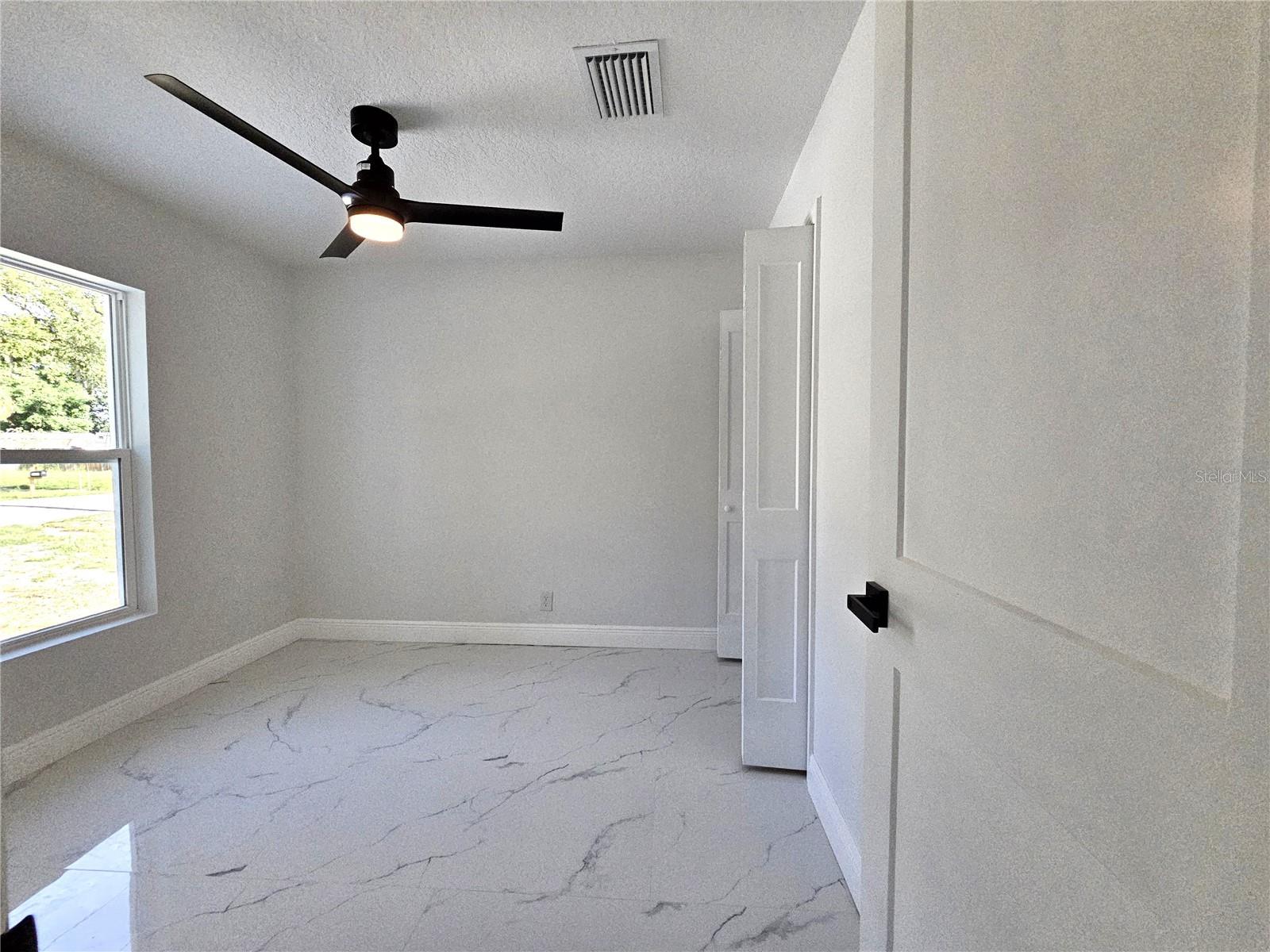 Image 30 of 39 For 21033 Market Street