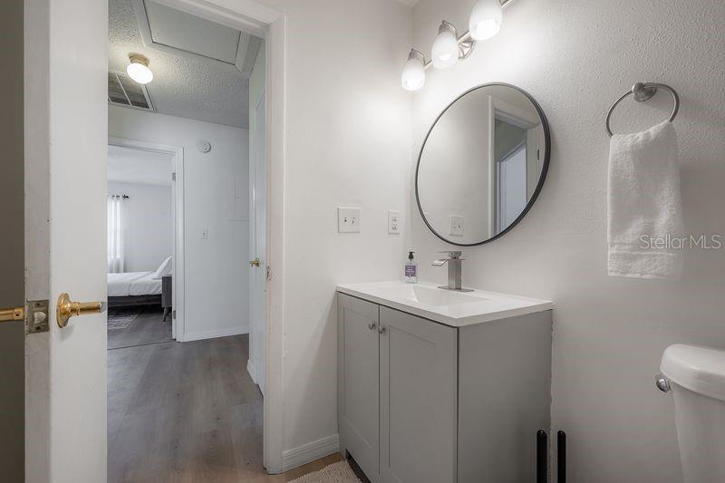 Image 22 of 25 For 6908 Macdill Avenue B