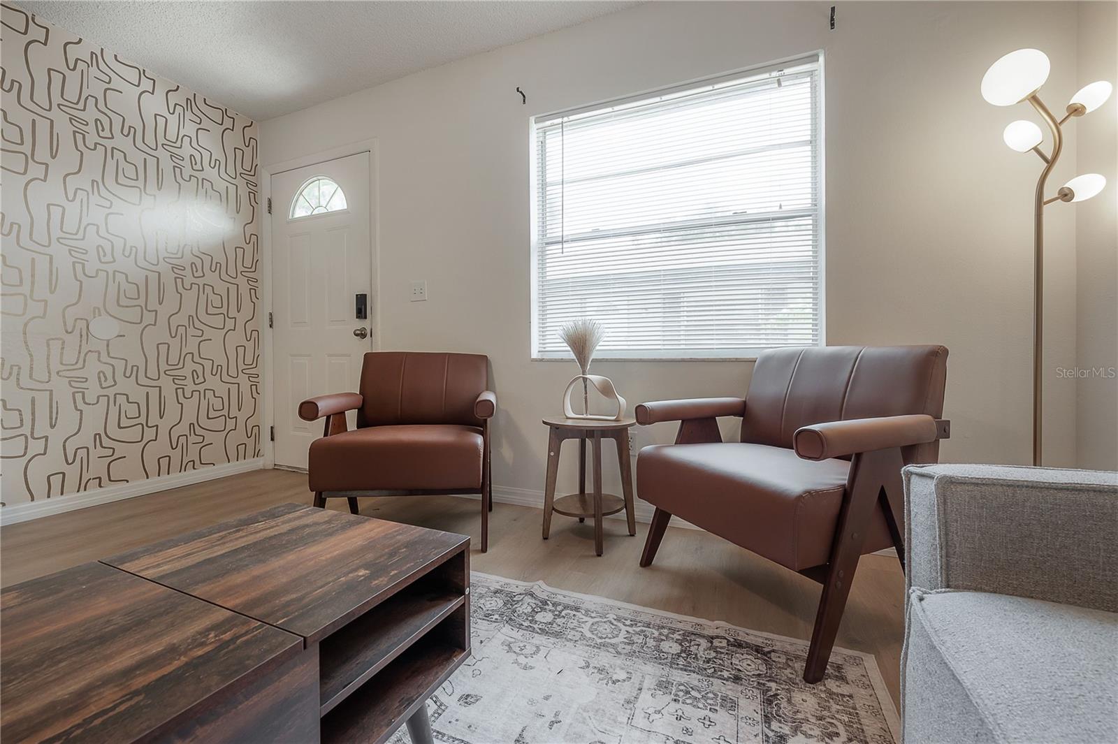 Image 5 of 25 For 6908 Macdill Avenue B