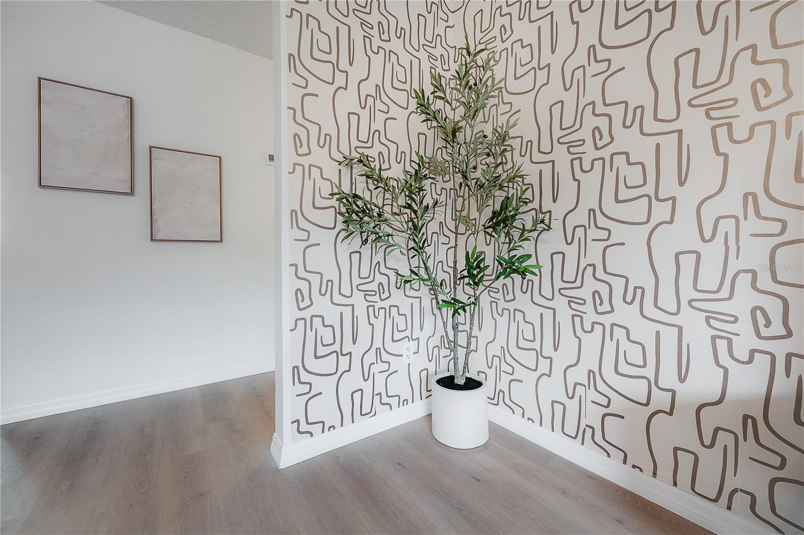 Image 6 of 25 For 6908 Macdill Avenue B