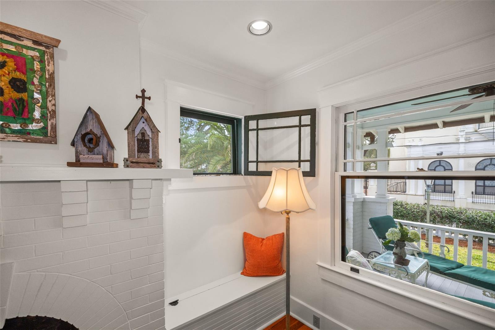 Listing photo id 9 for 458 Scotland Street