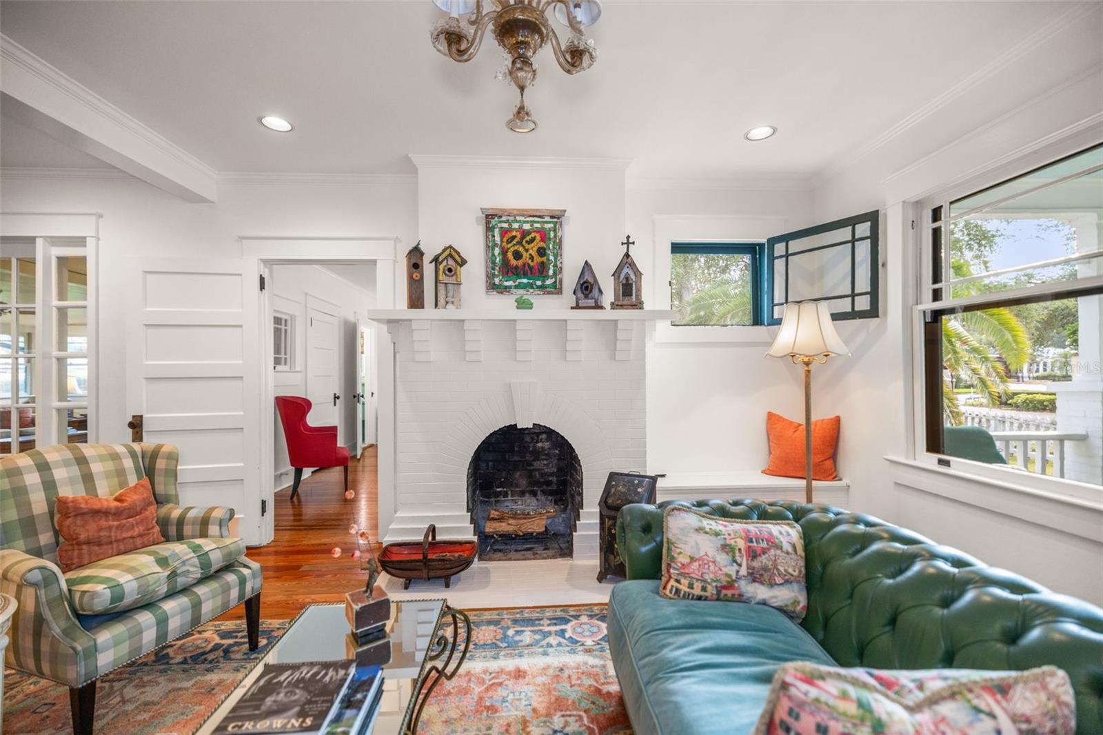 Listing photo id 10 for 458 Scotland Street