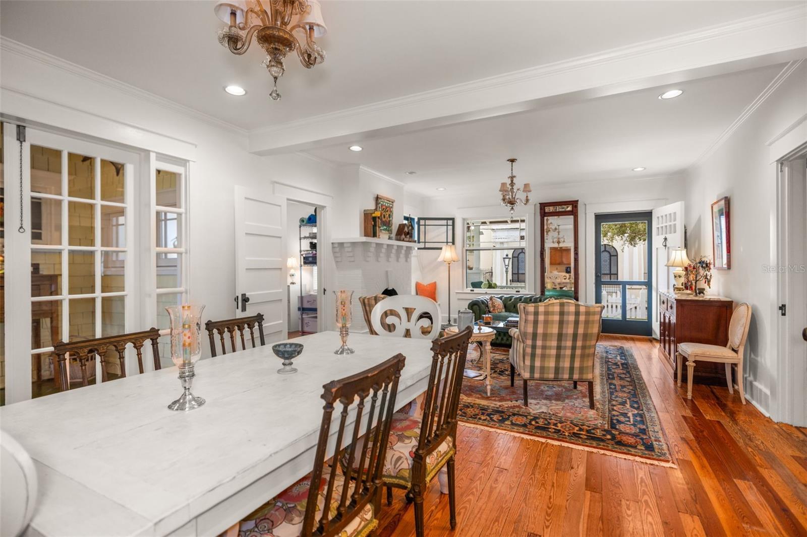 Listing photo id 0 for 458 Scotland Street