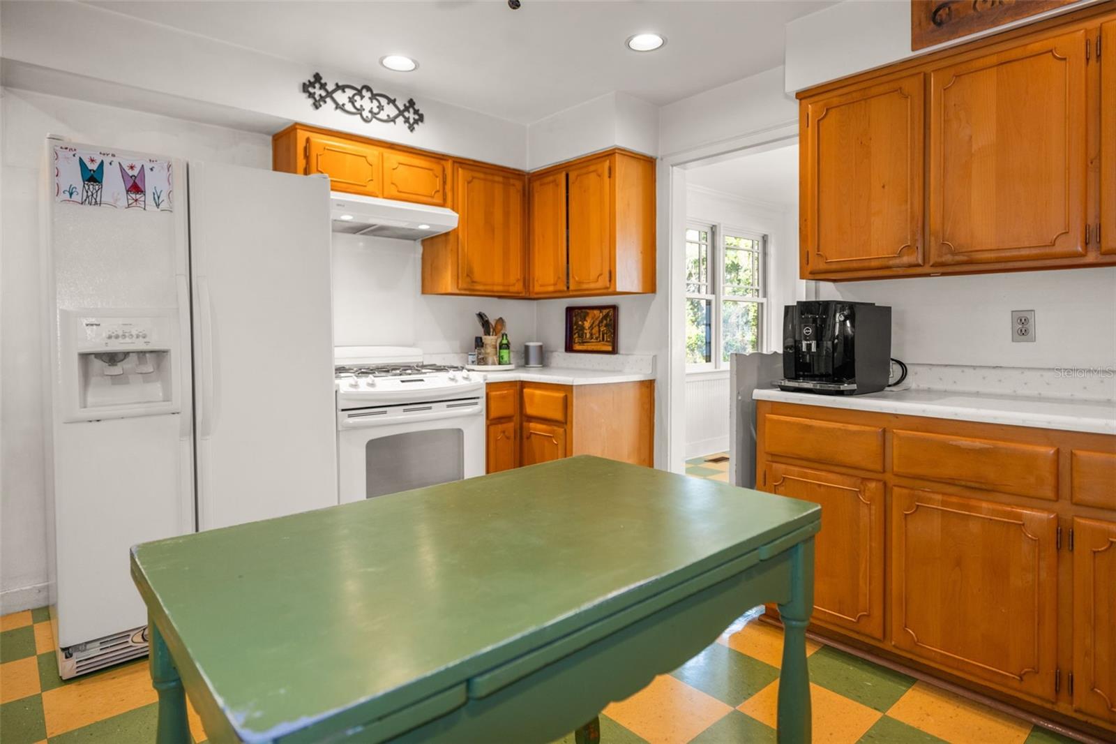 Listing photo id 24 for 458 Scotland Street