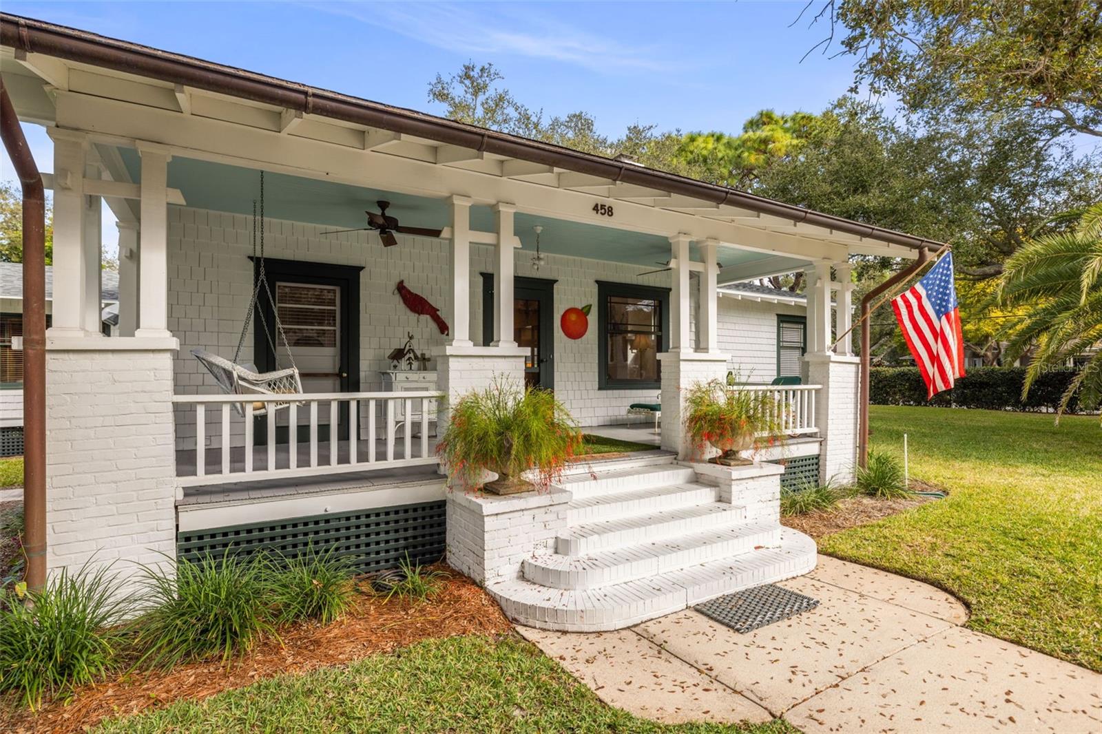 Listing photo id 2 for 458 Scotland Street