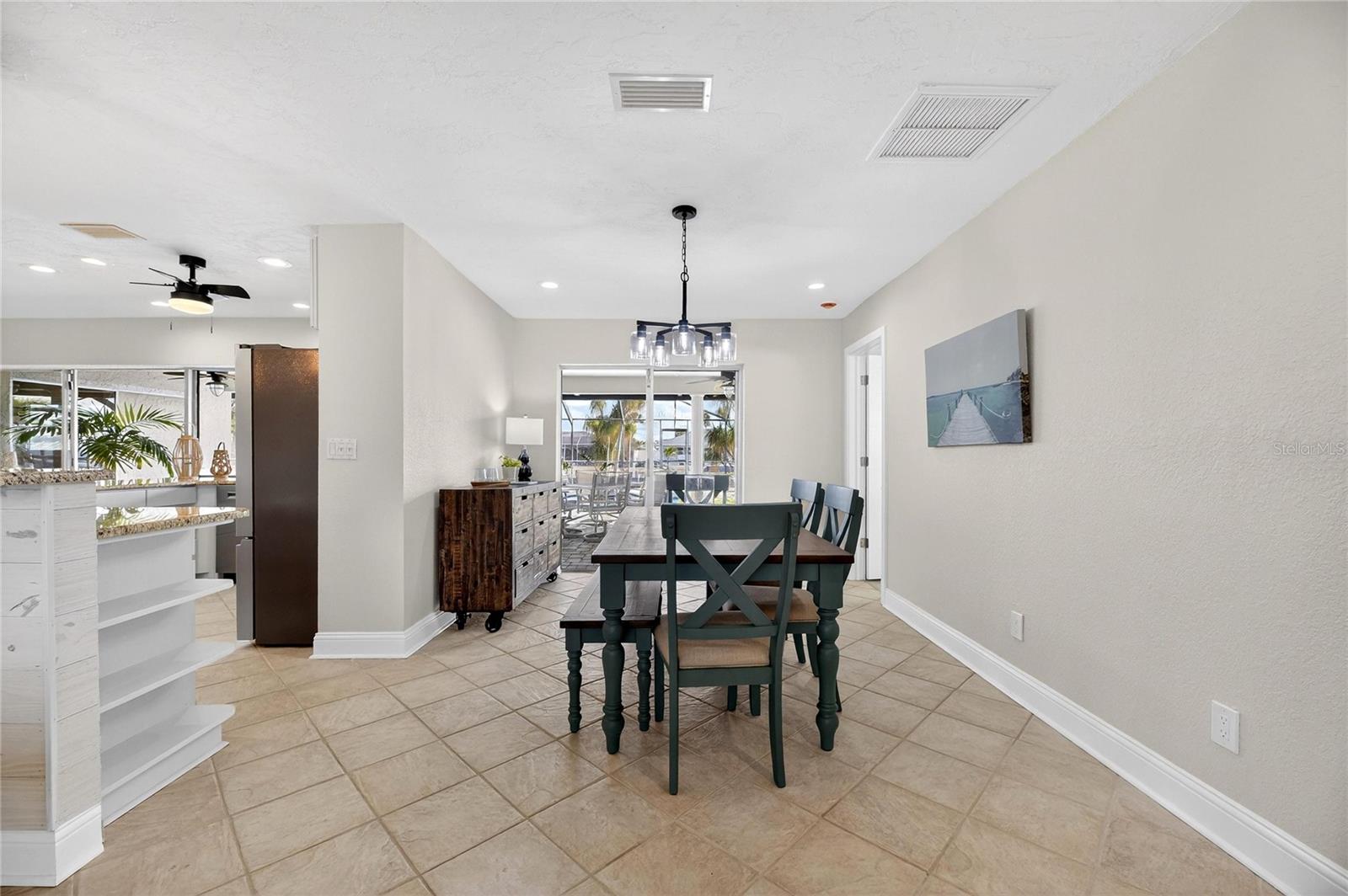 Image 12 of 75 For 6307 Cottonwood Lane