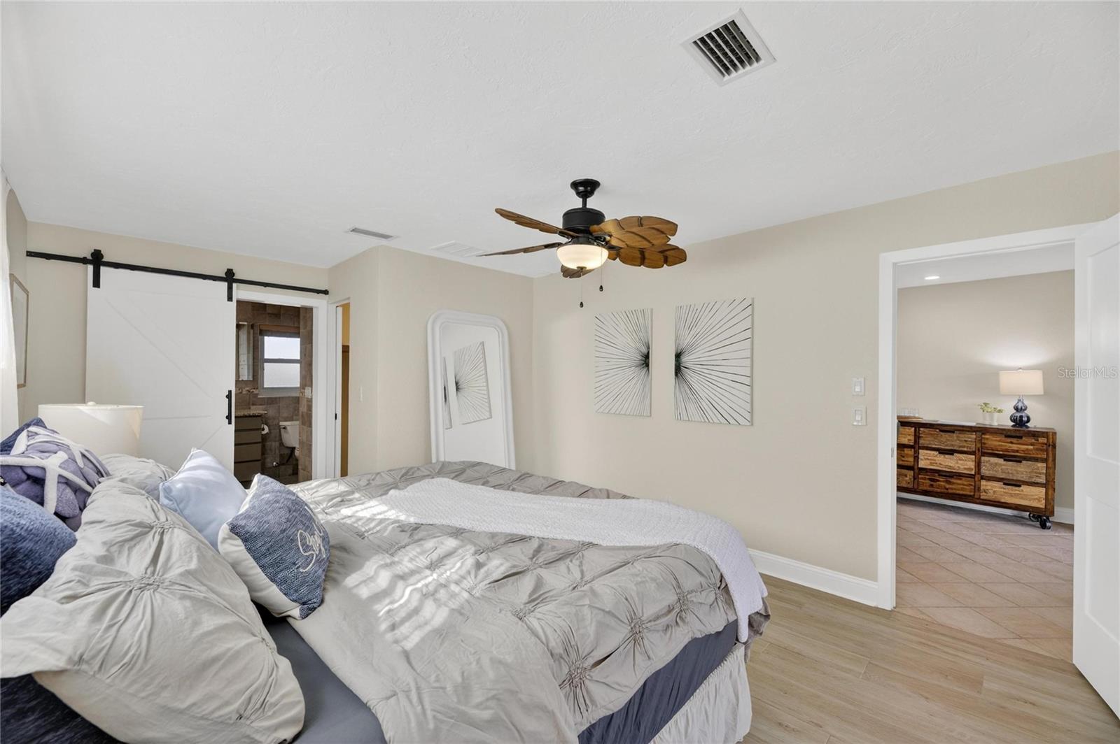 Image 25 of 75 For 6307 Cottonwood Lane