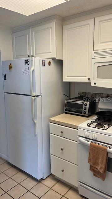 Image 14 of 22 For 1847 Shore Drive S 709