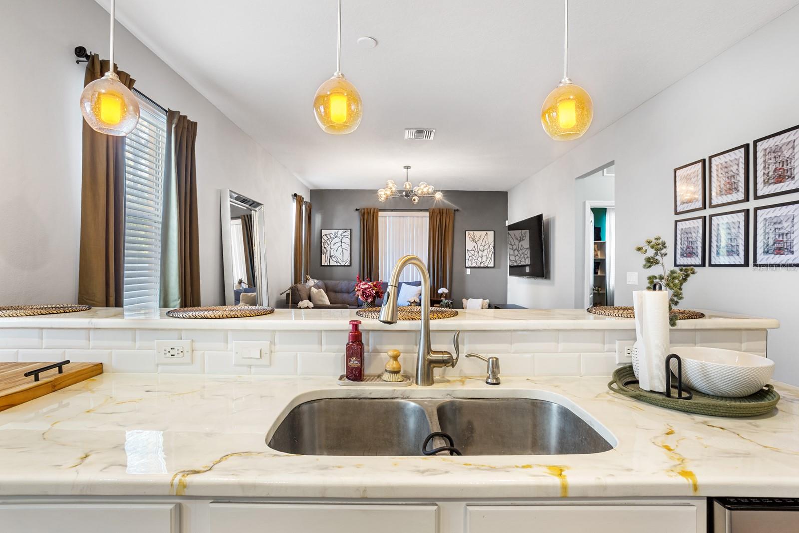 Image 20 of 40 For 8602 Tidal Breeze Drive