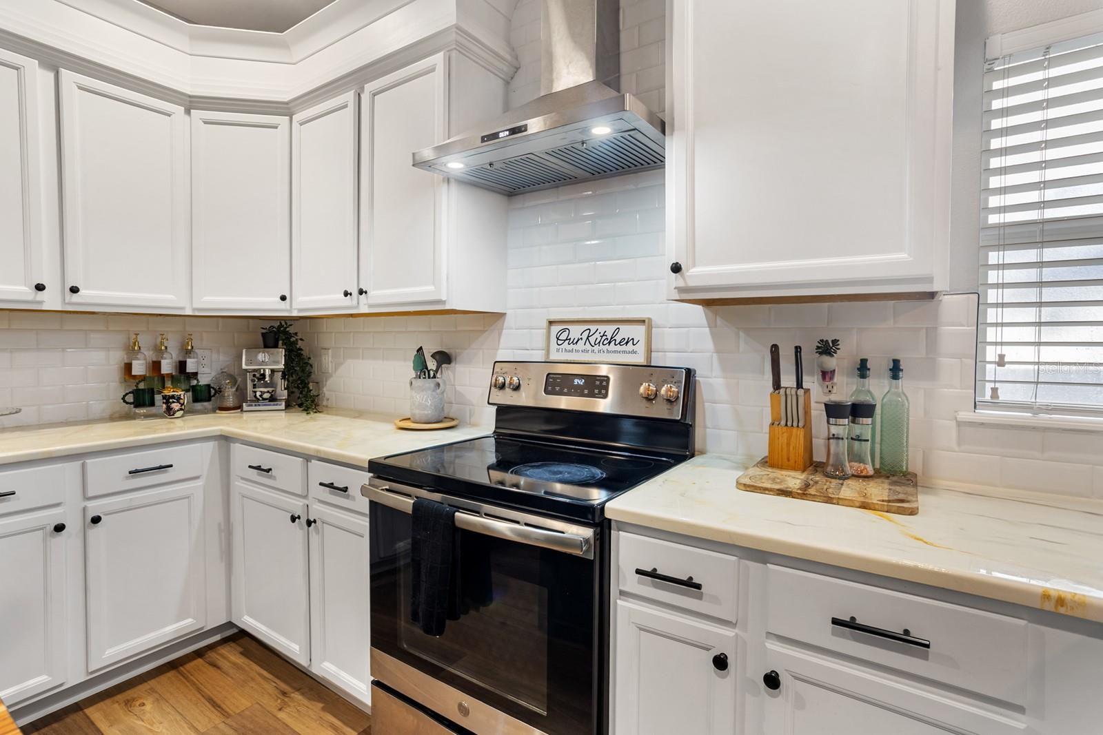 Image 21 of 40 For 8602 Tidal Breeze Drive