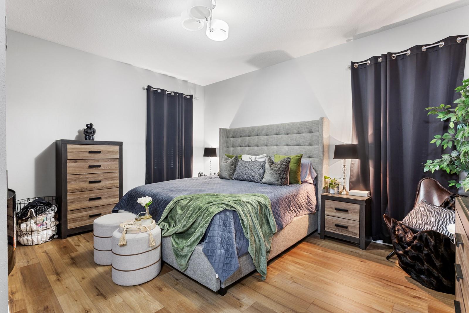 Image 25 of 40 For 8602 Tidal Breeze Drive