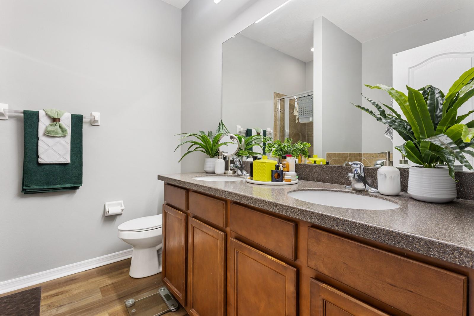 Image 28 of 40 For 8602 Tidal Breeze Drive