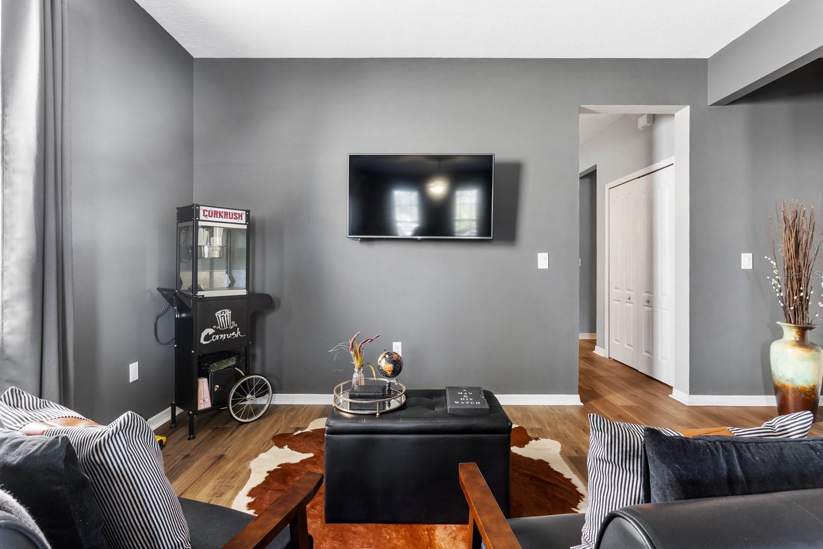 Image 9 of 40 For 8602 Tidal Breeze Drive