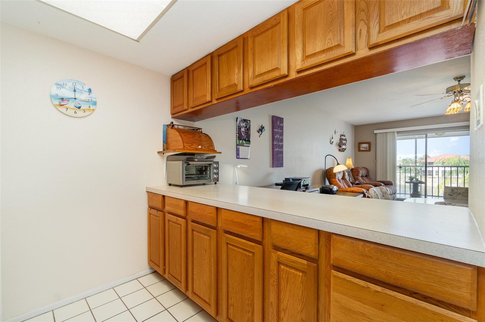 Image 12 of 36 For 2700 Magdalina Drive 2b