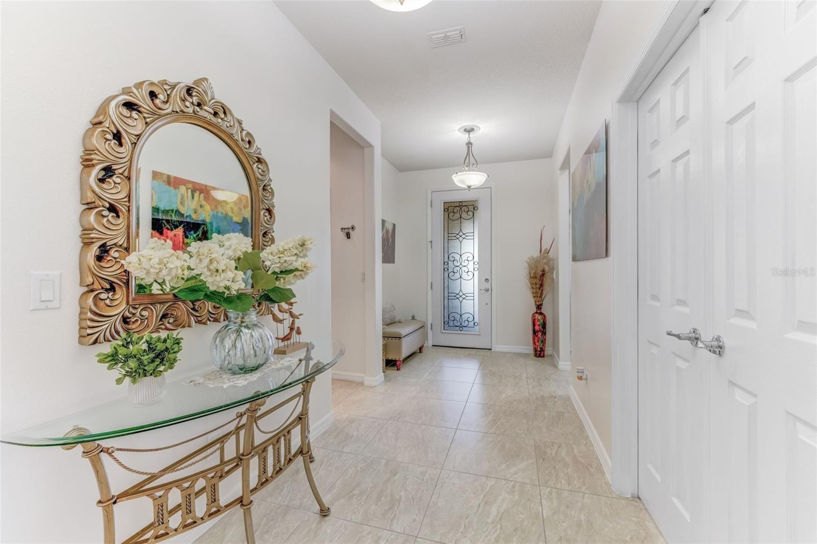 Image 18 of 62 For 337 Alicante Court