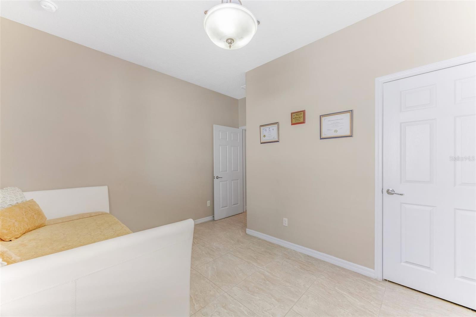 Image 26 of 62 For 337 Alicante Court