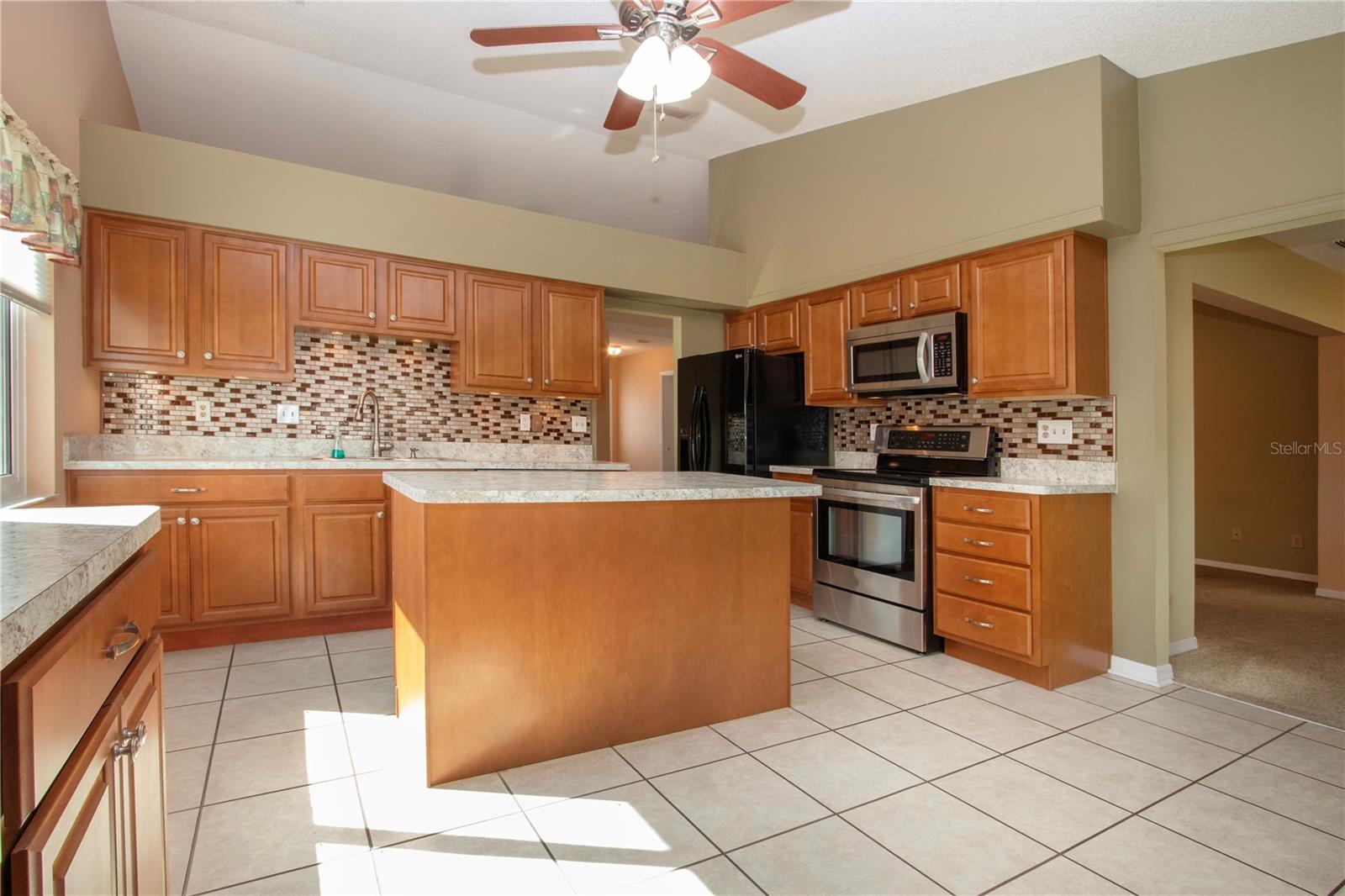 Image 24 of 62 For 1619 Faxton Drive