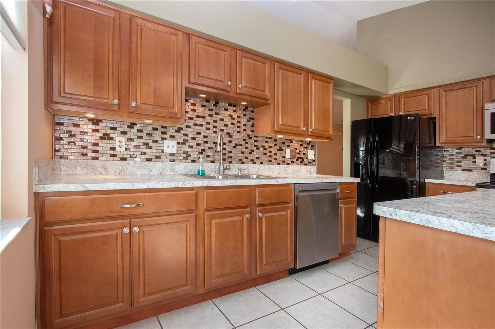 Image 25 of 62 For 1619 Faxton Drive