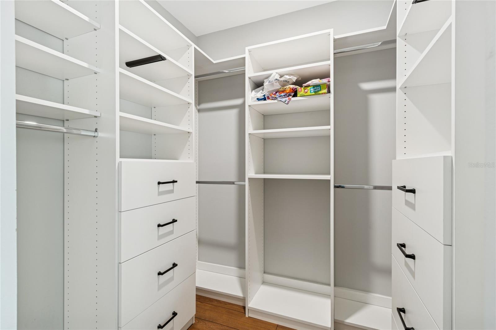 Image 14 of 30 For 4114 Fig Street