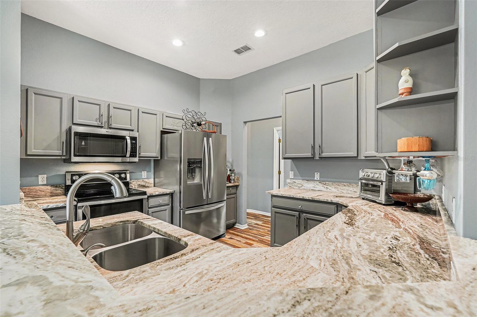 Image 10 of 30 For 3037 Folkestone Loop