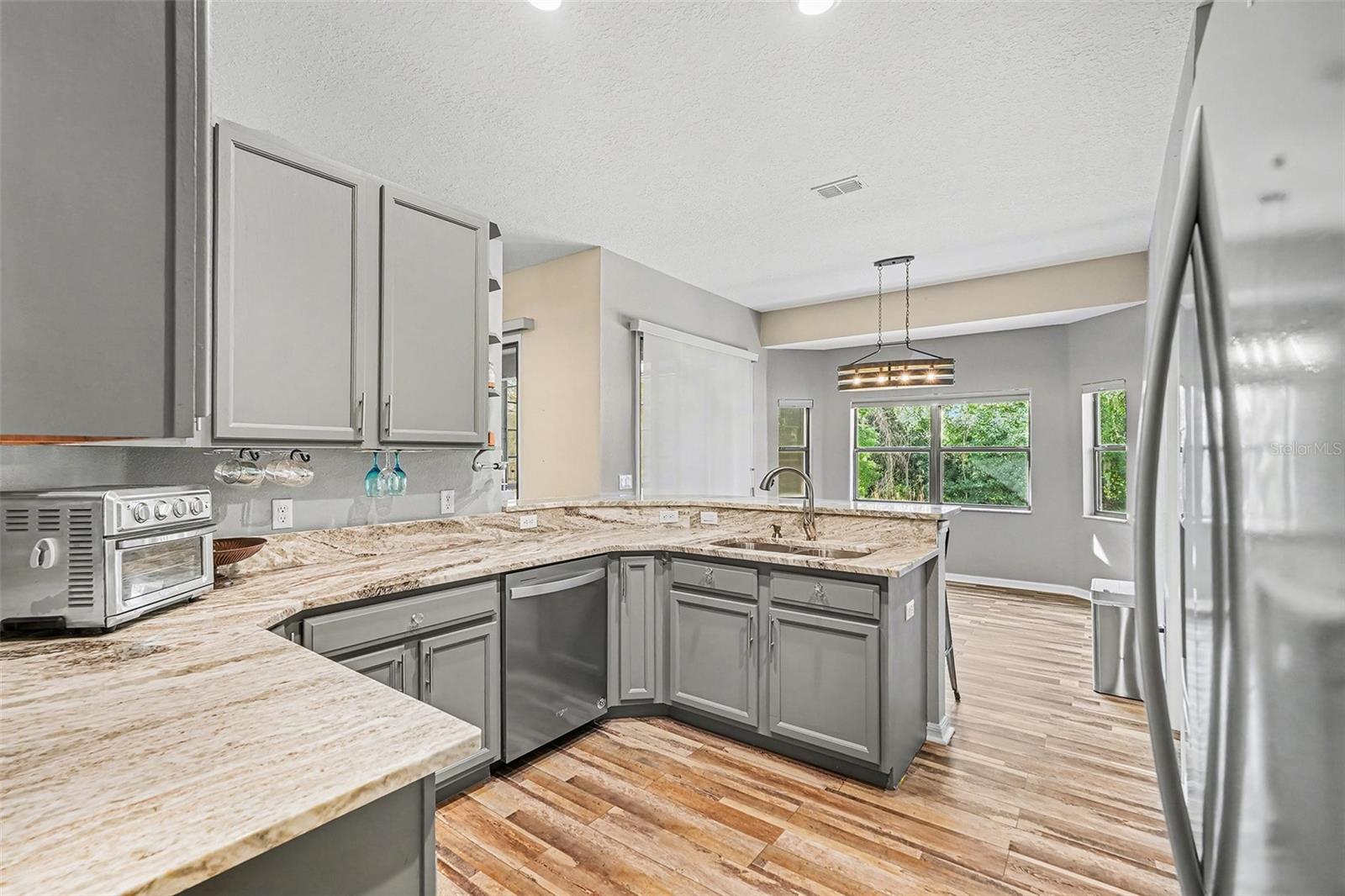 Image 11 of 30 For 3037 Folkestone Loop