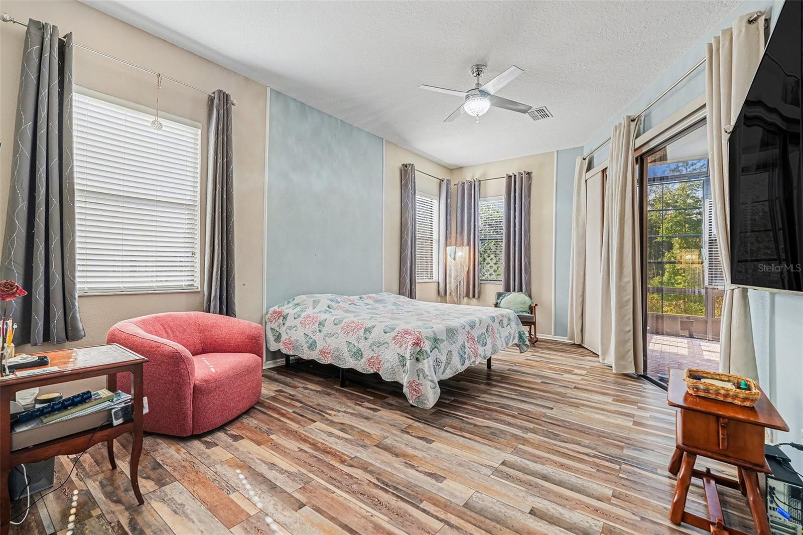 Image 19 of 30 For 3037 Folkestone Loop