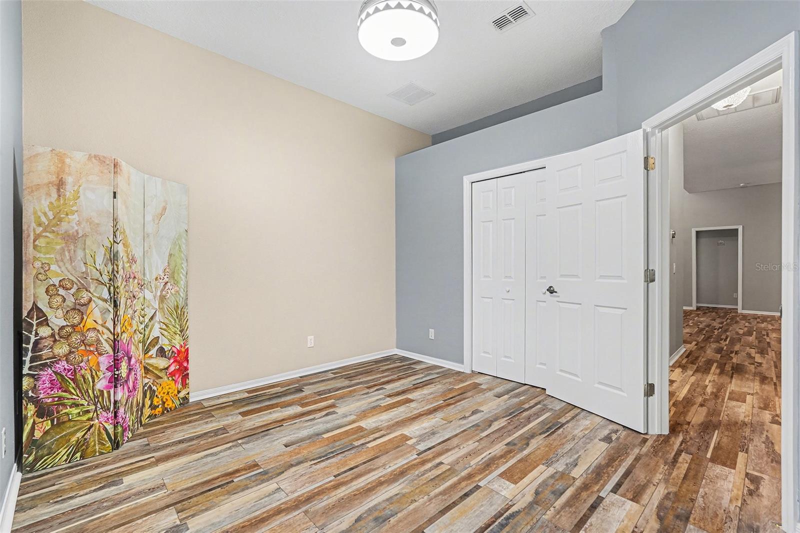 Image 26 of 30 For 3037 Folkestone Loop