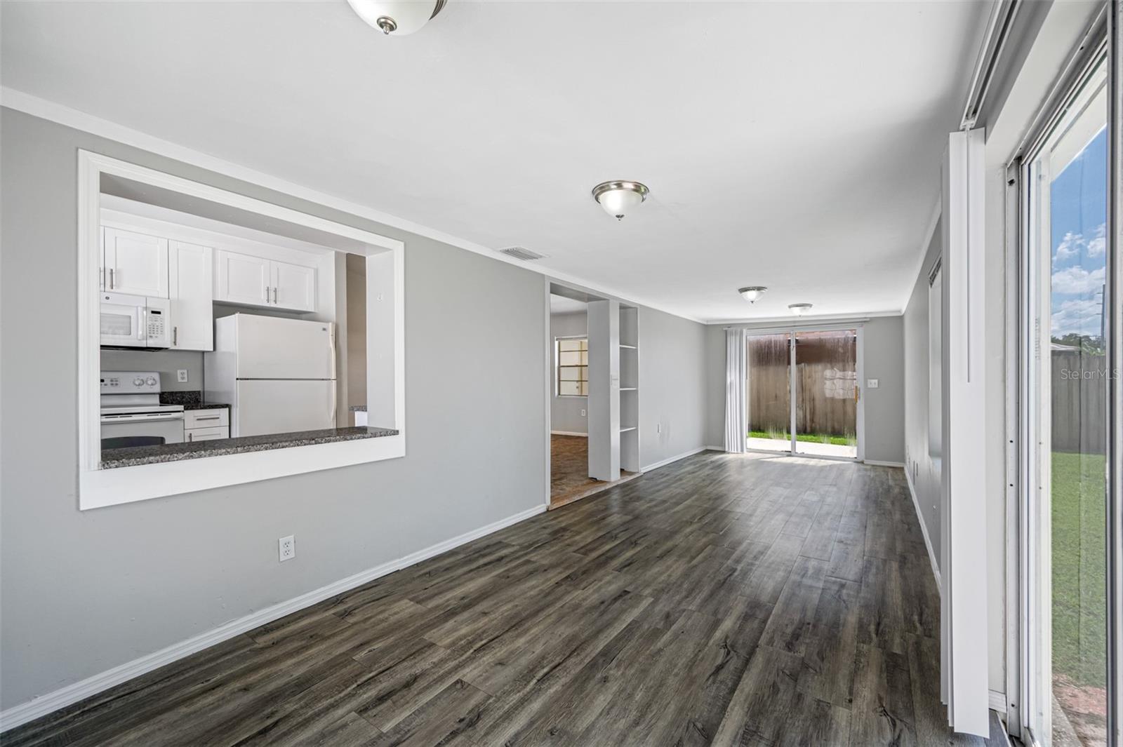 Image 12 of 30 For 1411 Thistledown Drive