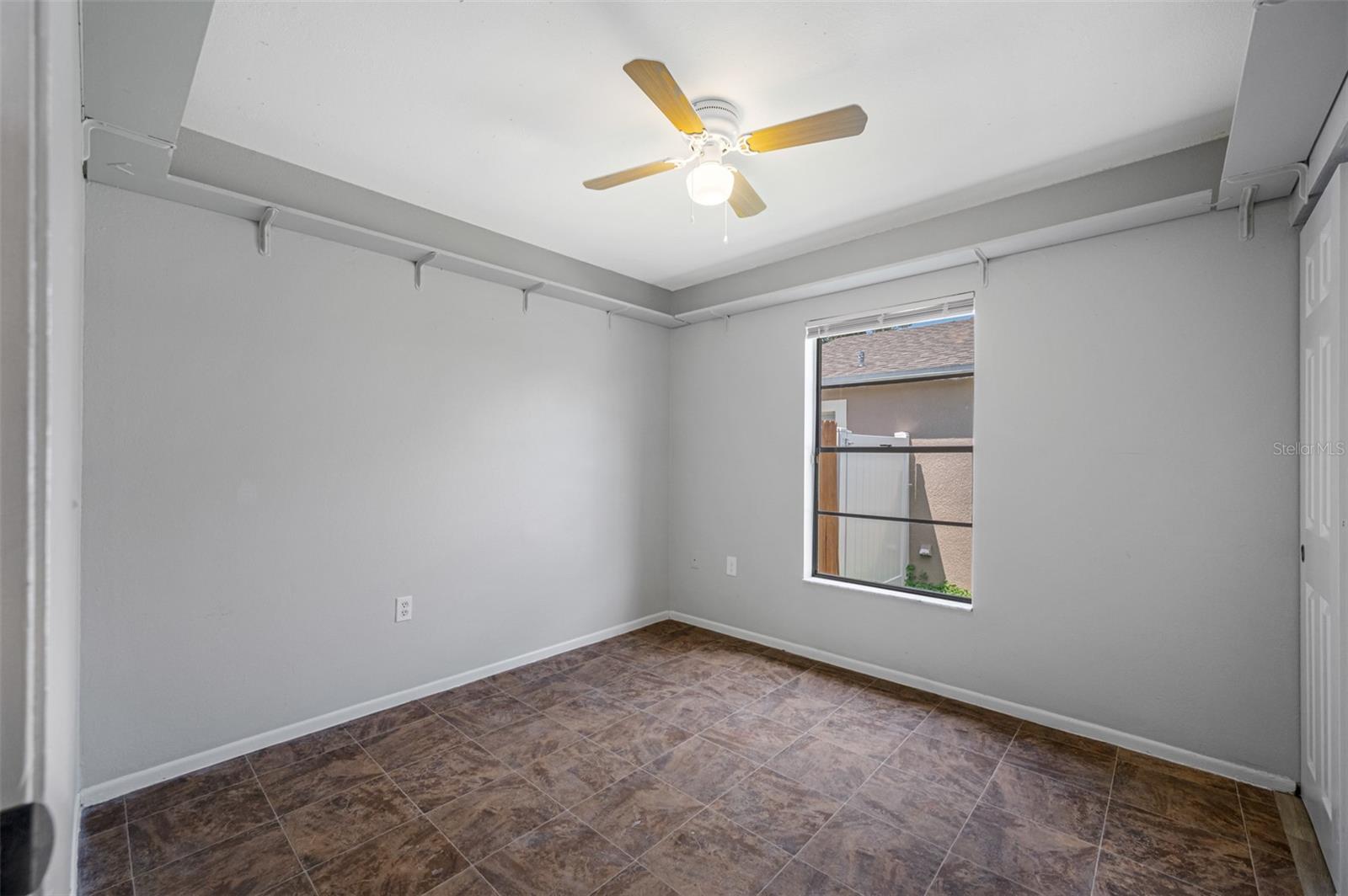 Image 14 of 30 For 1411 Thistledown Drive